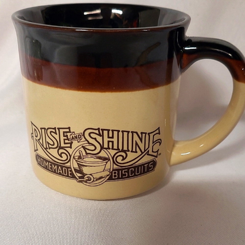 Hardee Rise and Shine Ceramic Mug - Brown and Cream (103)